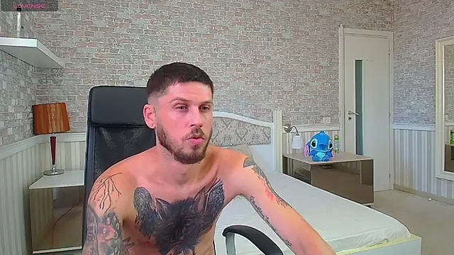 JonahShaw live sex cam