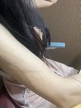 Mina048 webcam