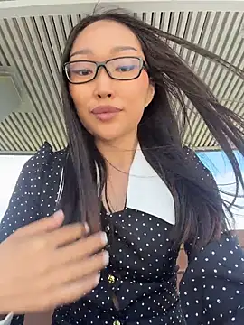 trytomakememoam webcam