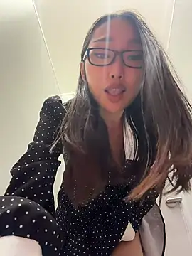 trytomakememoam webcam