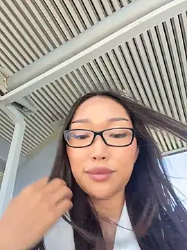 trytomakememoam webcam