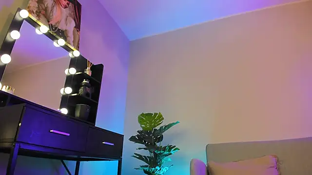 Mia__Milan live sex cam