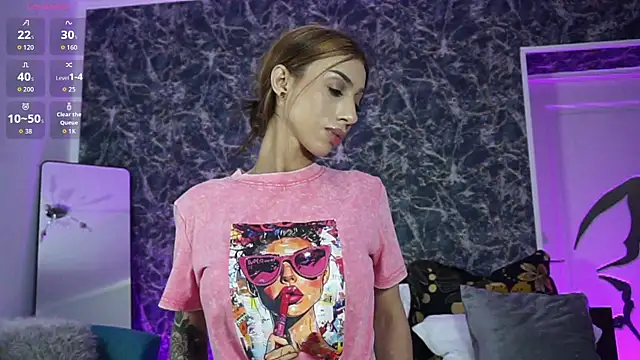 BrianaGolddenn webcam