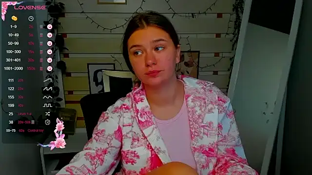 Josephine_Kiss webcam