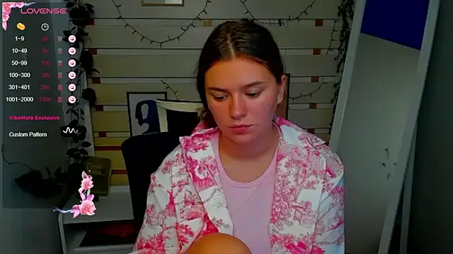 Josephine_Kiss webcam