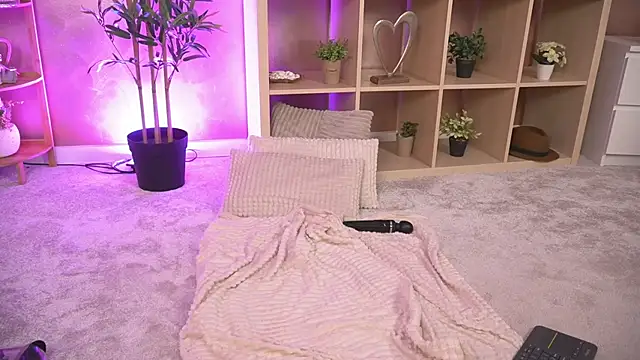 firesbomb777 live sex cam