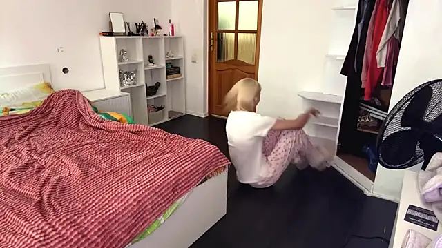 neweva_ webcam