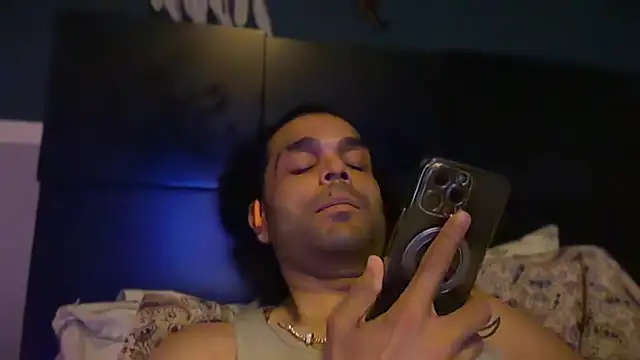 icebergslim281 live sex cam