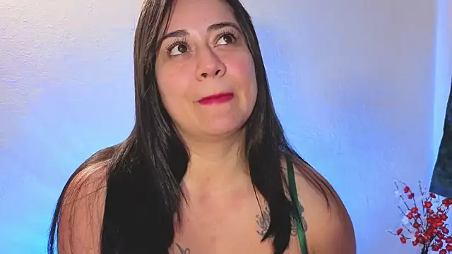 nahomi_sweett webcam