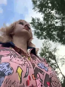 RonnieKiss webcam