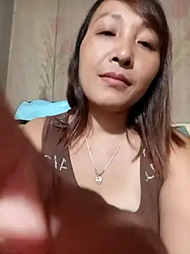 Angelina-Luxxy webcam