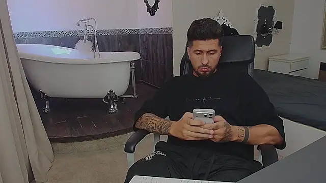 LoganStroud webcam