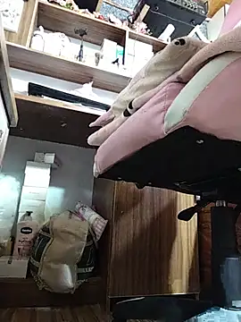 _miu__love_ webcam