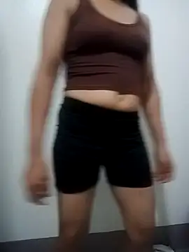 Bella-lynlyn webcam
