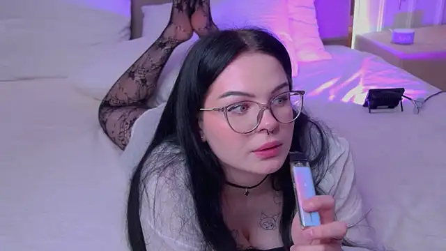 CindyMil live cam