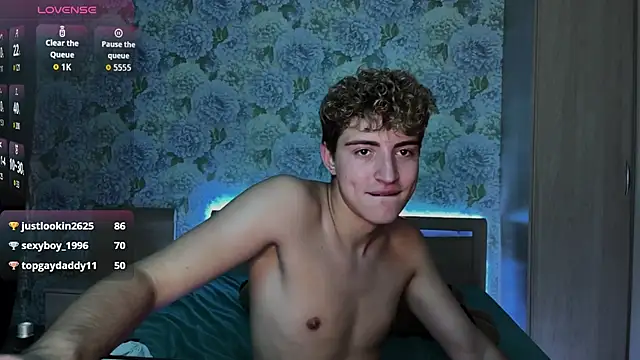 AlfredSweet live sex cam