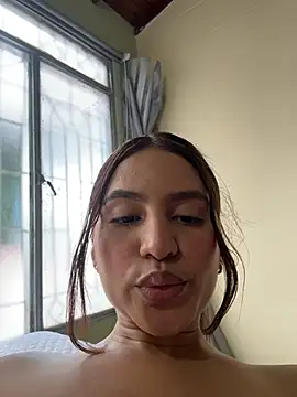 ViankaRose webcam