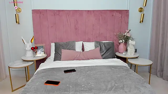 MiaMuse live cam