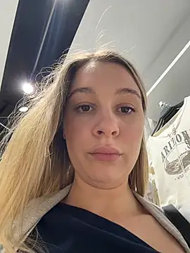 SashaCatt live webcam show