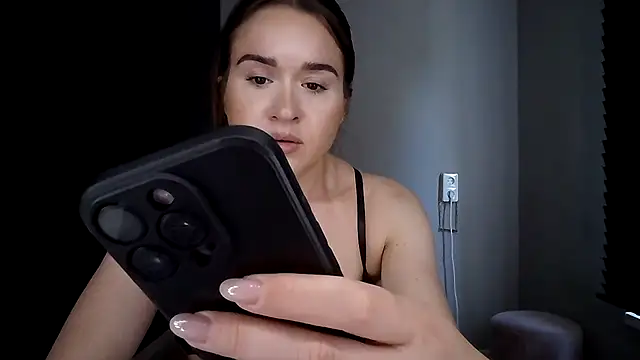 avajade live webcam show