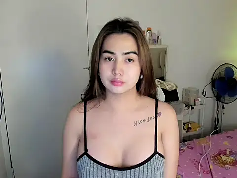 Alovely_fvckdollnica webcam