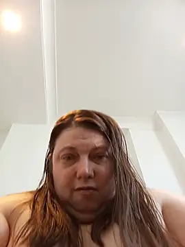 HotHornyEmmaX live cam on StripChat