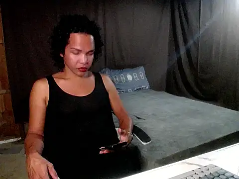 Precious_foryou webcam