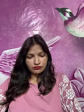 Priyaa_1433 webcam