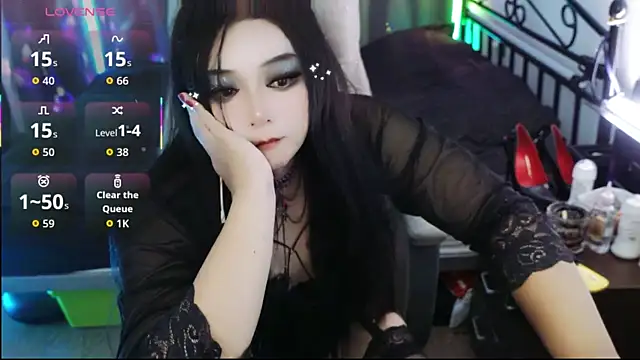 SaraSilky's live cam