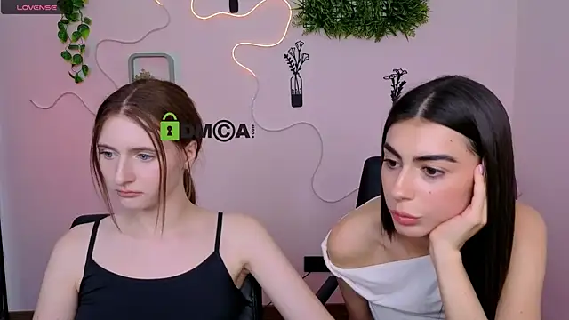 nekky_mouse webcam