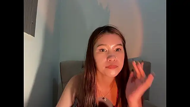 elonarae live webcam show