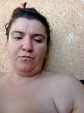 Adrianafrumoasa94 live webcam show