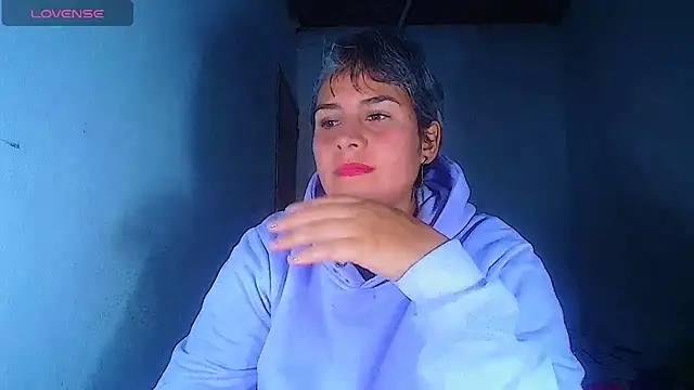 Yessi_rousse webcam