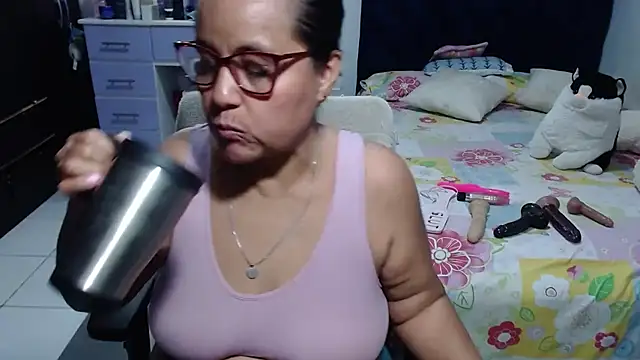 pervert_mommy_ webcam