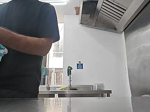 brownskinbull1 webcam