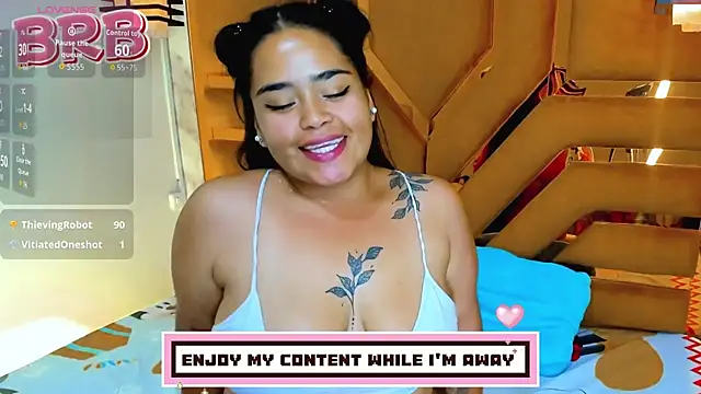Violett_Cinnamon webcam