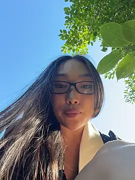 trytomakememoam webcam