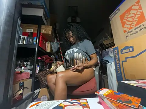 wynterheat (F milf) - Next Goddess Grooming Session in30 min