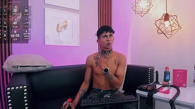 Maximoking26 live cam