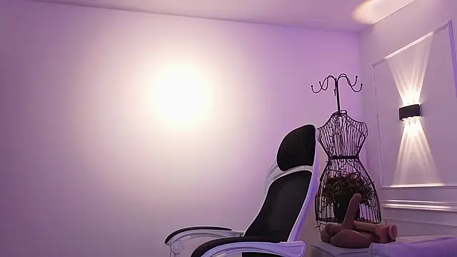 valeriavg live cam on StripChat