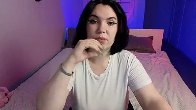 BellaGotze webcam