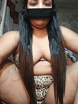 HotAishaa live cam on StripChat