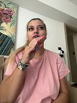 AllysonK live cam on StripChat
