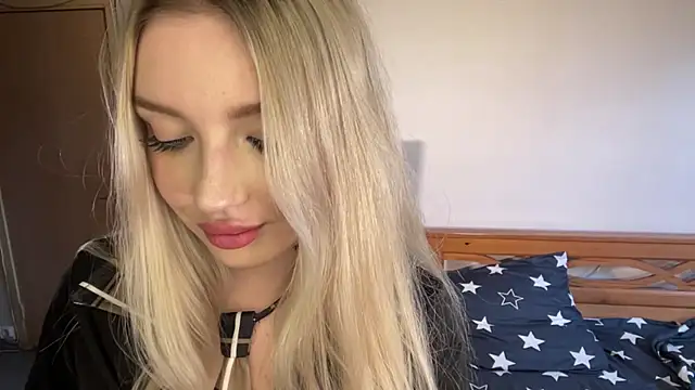 SOFT_MEOW live cam on StripChat