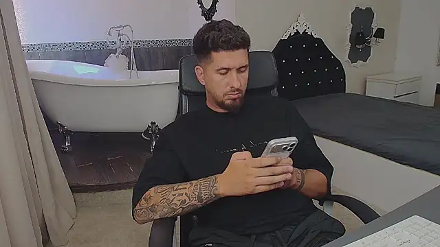 LoganStroud webcam