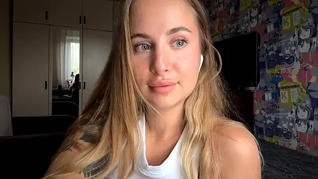 Micky_blush webcam