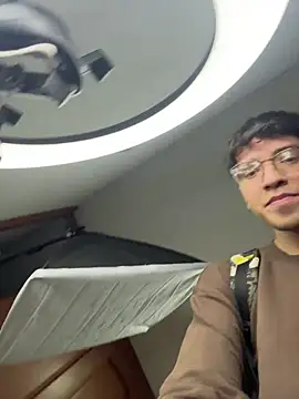 ArthurDavies21_ webcam