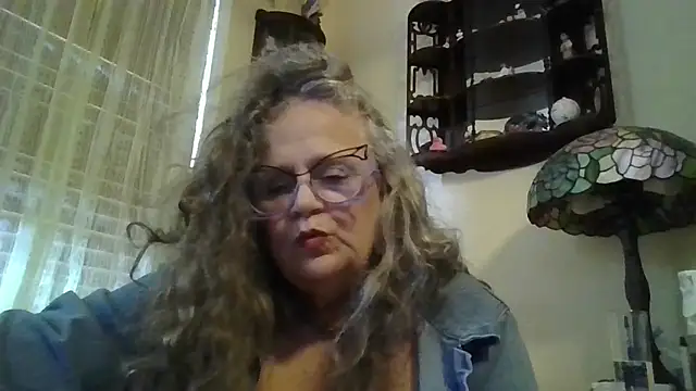 DestineeLoverGirl webcam