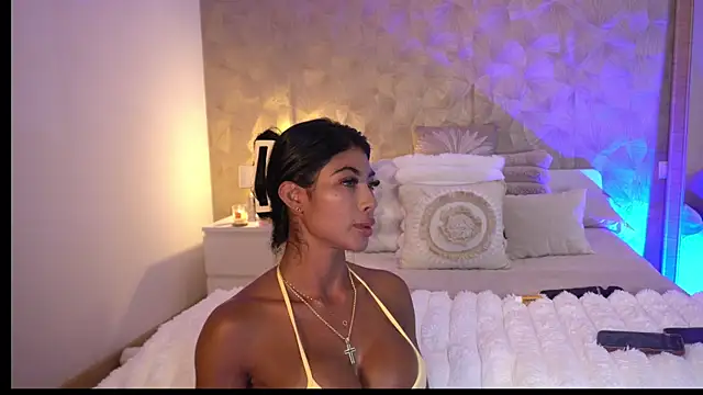 KalaBeckett_ webcam
