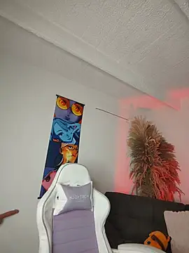 Bennuluspeach_ live webcam show